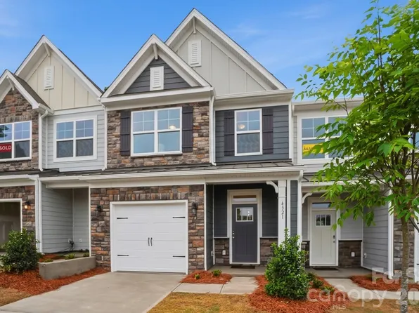 4321 Black Ct, Harrisburg, NC 28075