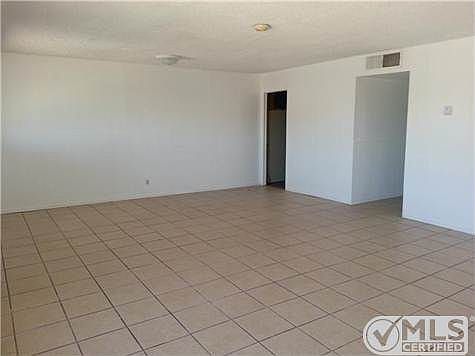 4th image of 3508 Okeefe Dr