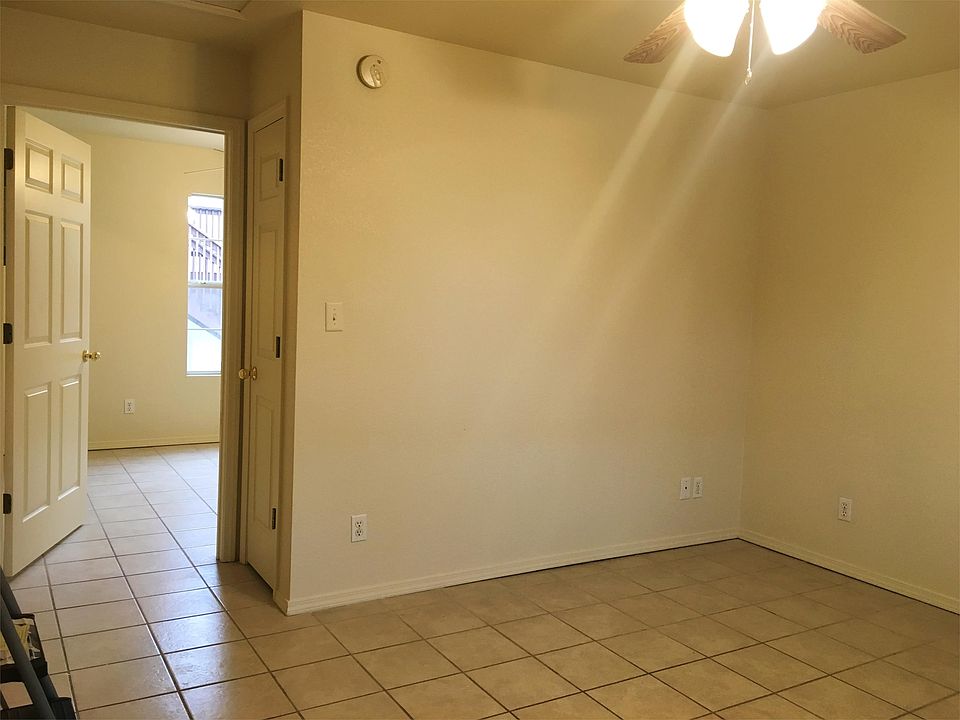 1st image of 261 S Lewis Ave APT 6