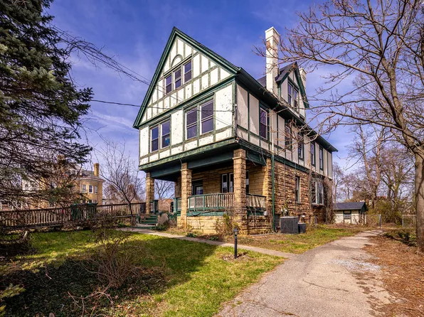 990 Burton Ave, Cincinnati, OH 45229