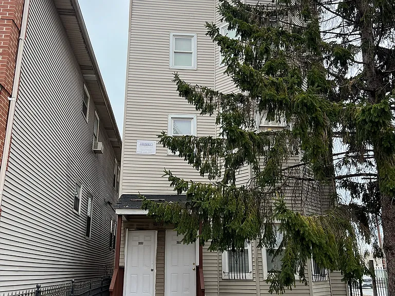 7053 S Dante Ave #1W — Photo 10