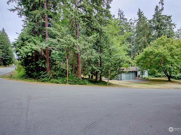 4th image of 98 Ponderosa Drive
