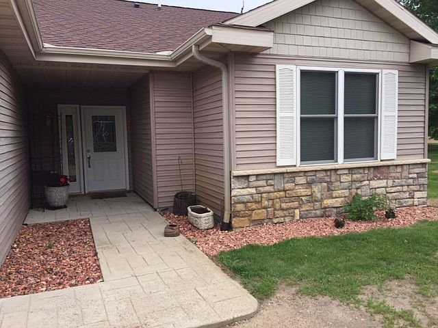 1st image of 17949 Westwood Ln