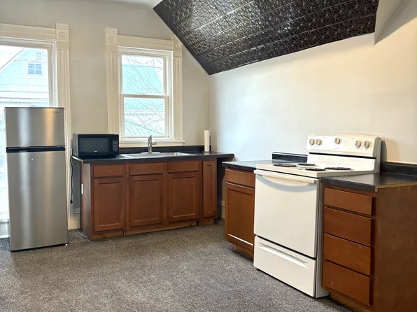 510 N East St #B, Lebanon, IN 46052