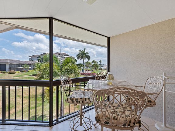 2nd image of 639 Seaview Ct APT 3