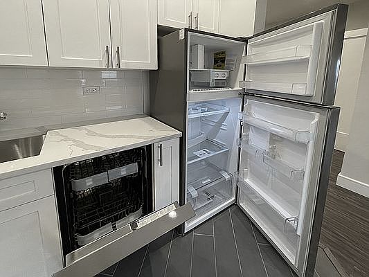 3rd image of 30-38 Steinway St #7A