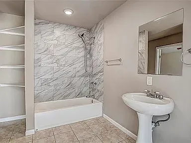 731 La Salle Dr — Photo 4