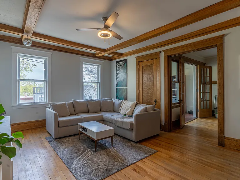 1110 W 25th St #302 — Photo 3