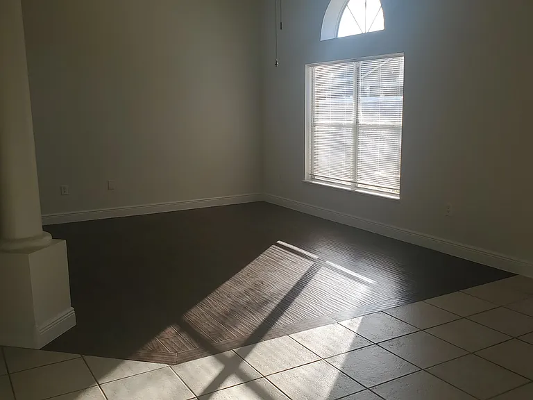 665 Brightview Dr — Photo 8