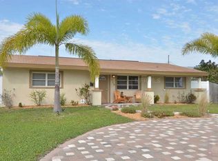 719 42nd Ave NE, Saint Petersburg, FL 33703