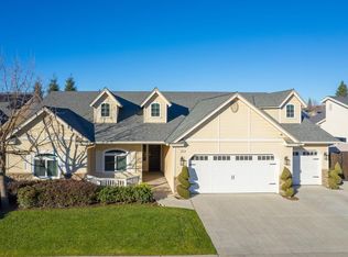 351 Trenton Ave, Clovis, CA 93619