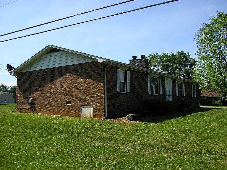 2516 Edgehill Pl #B — Photo 1