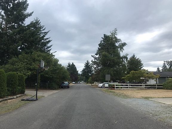 4th image of 17209 5th Avenue Ct E