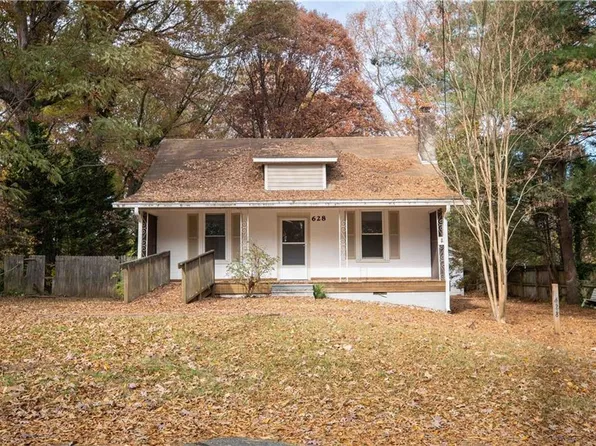 628 Mission Rd, Winston Salem, NC 27103