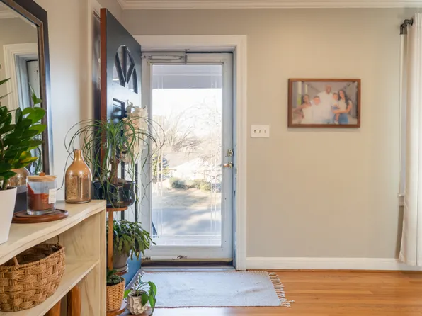 621 Broadview Dr, Harrisonburg, VA 22802