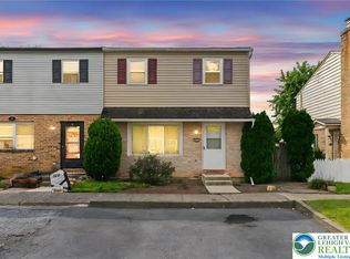 5664 Greens Dr, Allentown, PA 18106
