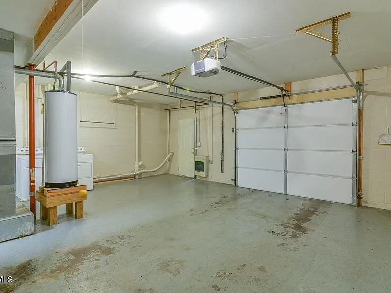 2503 Lakeview Dr #13 — Photo 11
