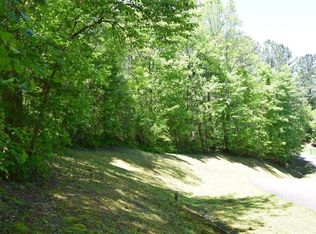 71 Grizzle Ct #R, Talking Rock, GA 30175