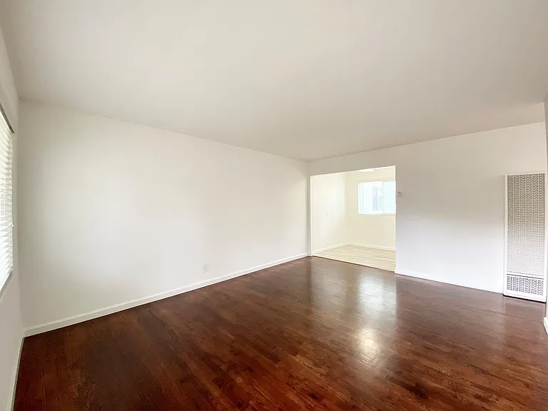 1211 Jefferson St — Photo 40