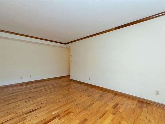 5th image of 2784 Euclid Heights Blvd APT 8