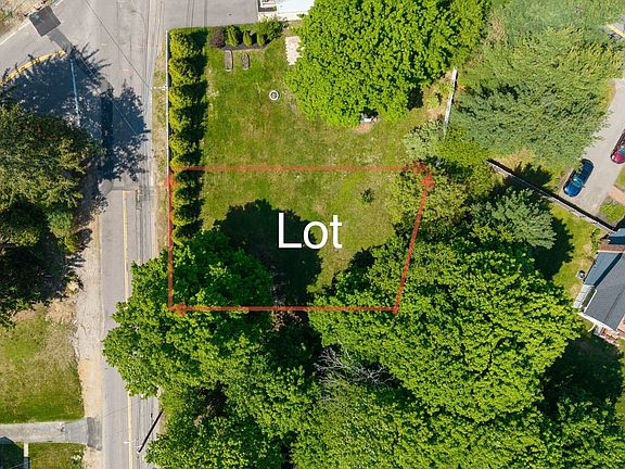 2nd image of 229 Spring St