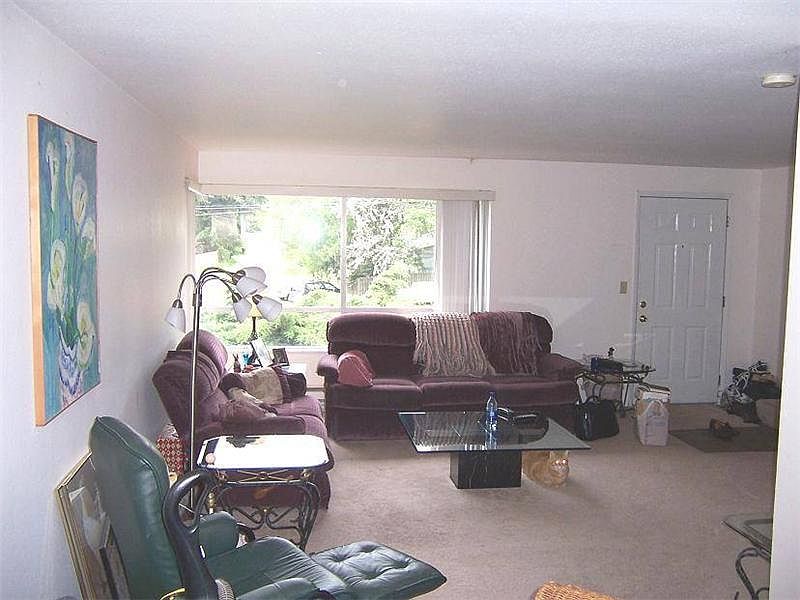 2nd image of 14002 Greenwood Ave N