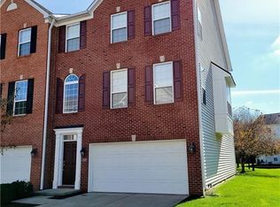 9459 Tanhurst Dr, Indianapolis, IN 46250