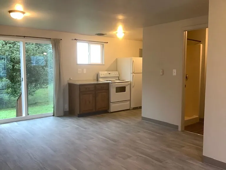 234 S Mill St — Photo 4