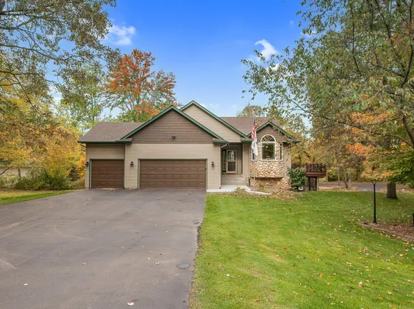 27168 Bayshore Dr, Isanti, MN 55040