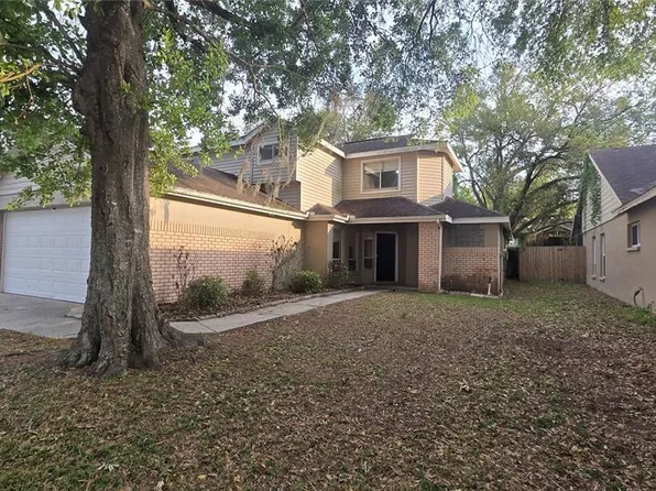 317 Sand Ridge Dr, Valrico, FL 33594