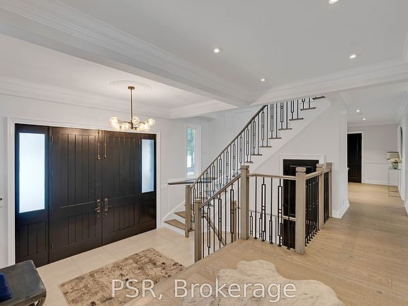 5th image of 140 Ravendale Ct