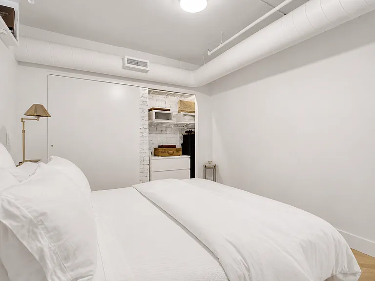 1323 S Wabash Ave #201 — Photo 16