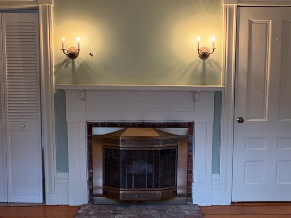 121 Sylvan St APT C