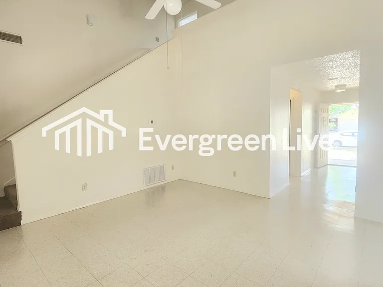 2144 Tesuque Ct — Photo 11