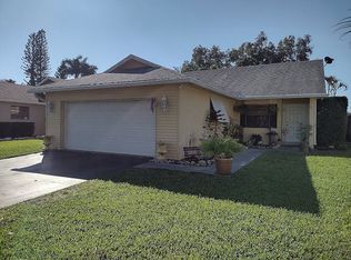 8370 SW 41st Ct, Davie, FL 33328