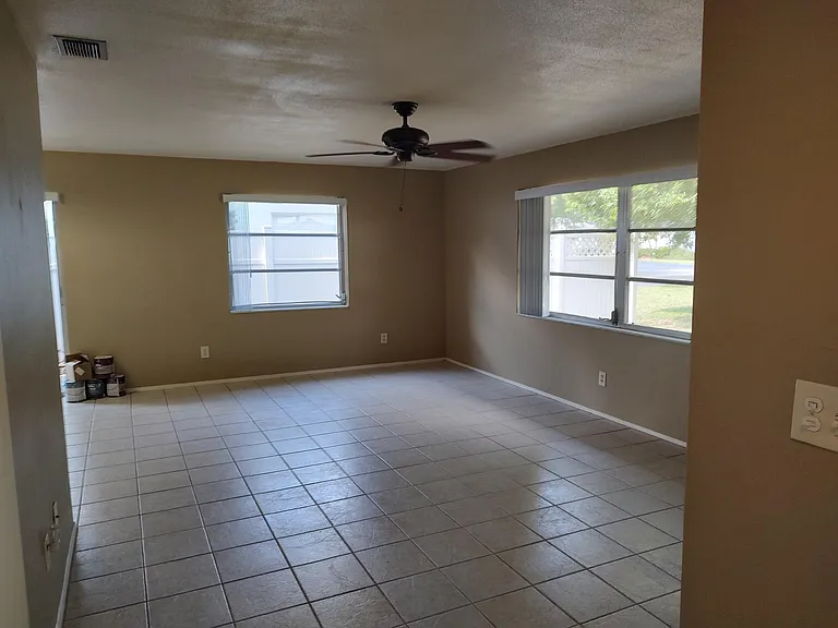 489 Jewel Ct #1 — Photo 10
