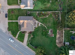 5015 Pine St, Omaha, NE 68106