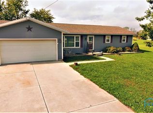 210 N State Route 587, Fostoria, OH 44830