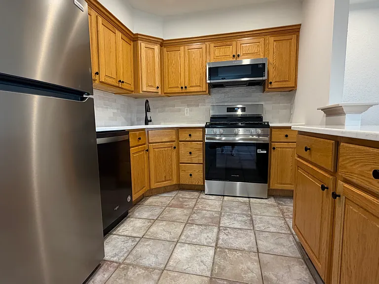9168 Ellie Dr #B — Photo 5