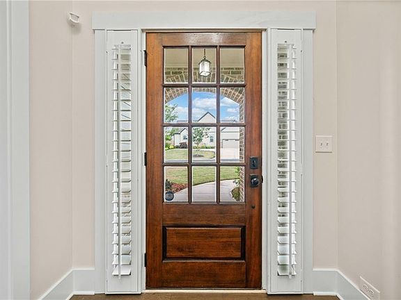 4th image of 3769 Cheyenne Ln