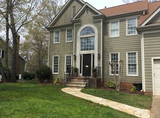 6810 Wolf Run Dr, Charlotte, NC 28277