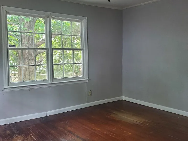 804 Woodrow St — Photo 12