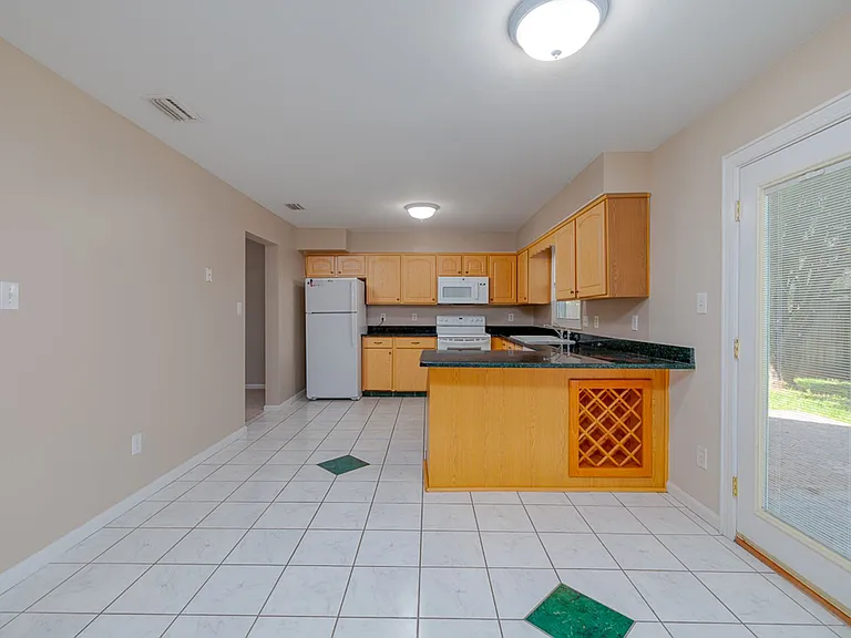 1789 Moonstone Dr — Photo 13