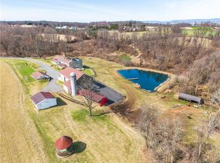 97 Fredericksville Rd, Mertztown, PA 19539