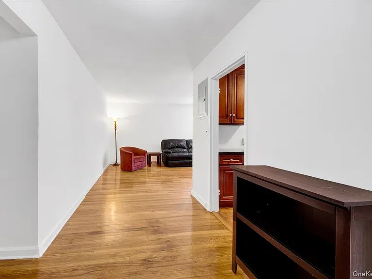 10 South Rd #2F — Photo 6