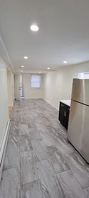 Rented by HFF Realty LLC | media 3