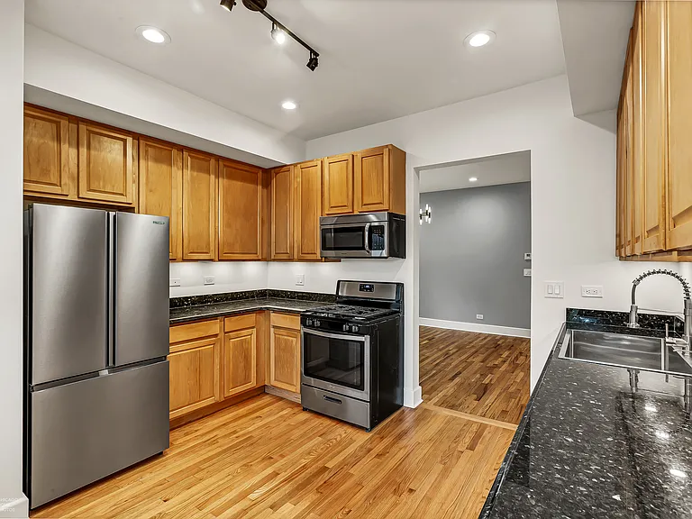921 N Sacramento Blvd #3 — Photo 5