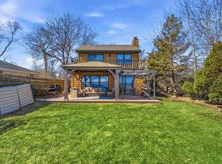 104 Adella Beach Rd, Neenah, WI 54956