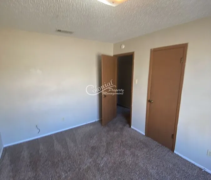 3704 Saratoga Ave — Photo 12