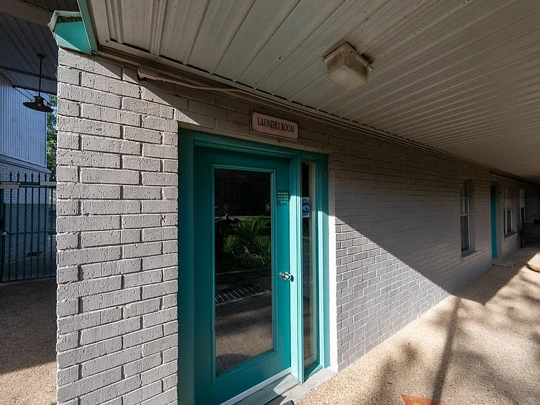300 Crockett St #109 — Photo 25